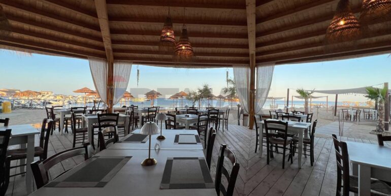 20251223102852-1012141-8