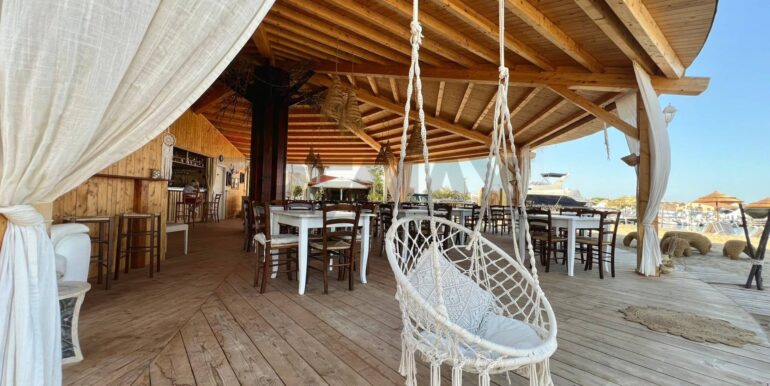 20251223102854-1012141-15