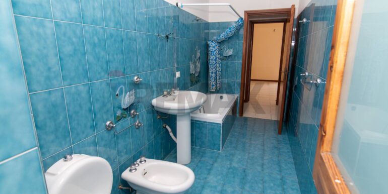 20251223123101-1012162-12