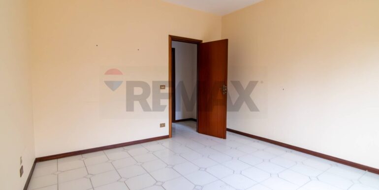 20251223123113-1012162-17