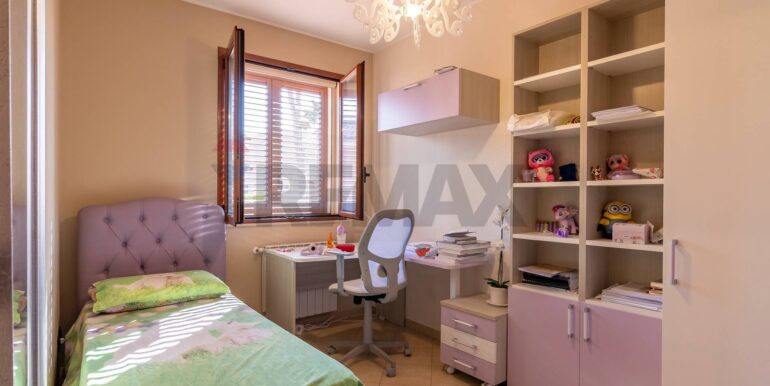 20251223160139-1012188-1