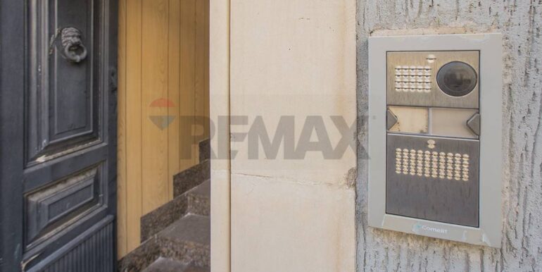 20251223171140-1012326-2