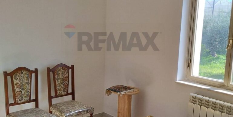 20251223230650-1012438-8