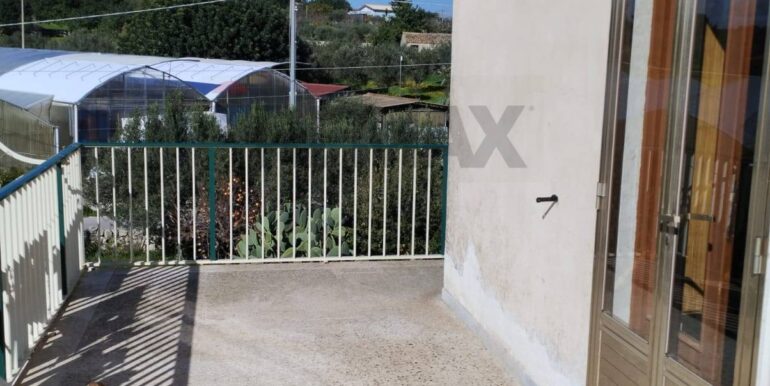 20251223230656-1012438-11