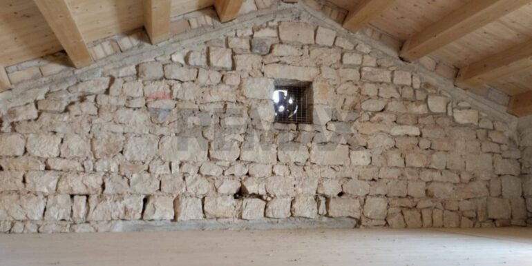 20251224161815-1012475-3