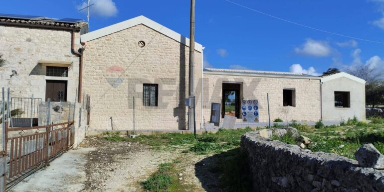 20251224161821-1012475-5