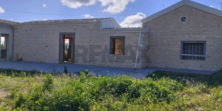 20251224161853-1012475-15