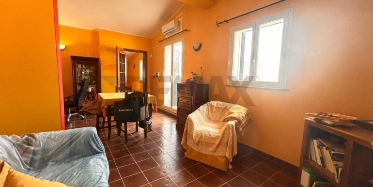 20251227164129-1012516-13