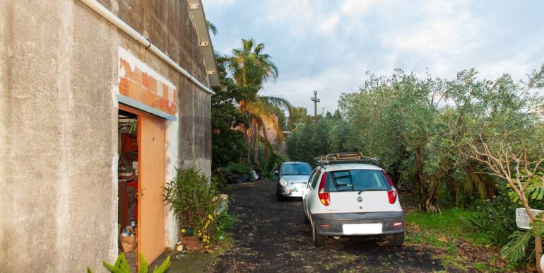 20251229112544-1012611-20