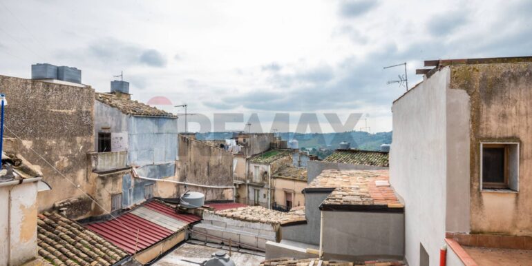 20251229125601-1010313-6