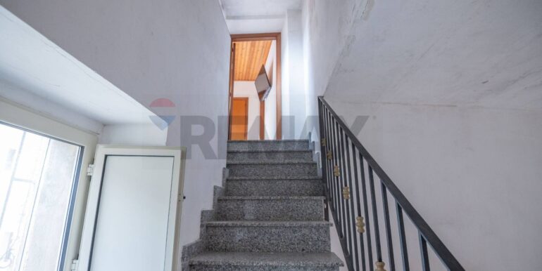 20251229125623-1010313-11