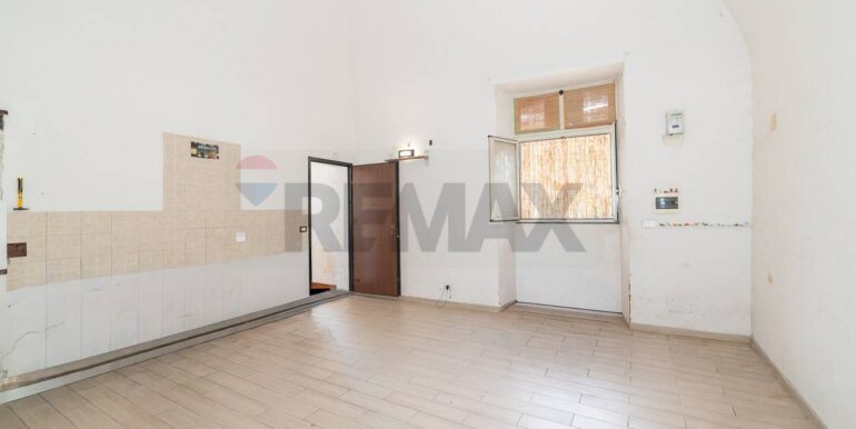 20251229184458-1012715-8