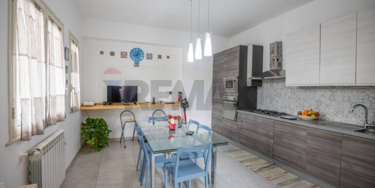 20251229193035-1012727-25