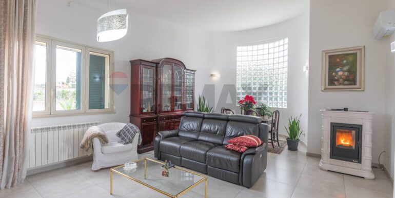 20251229193050-1012727-31