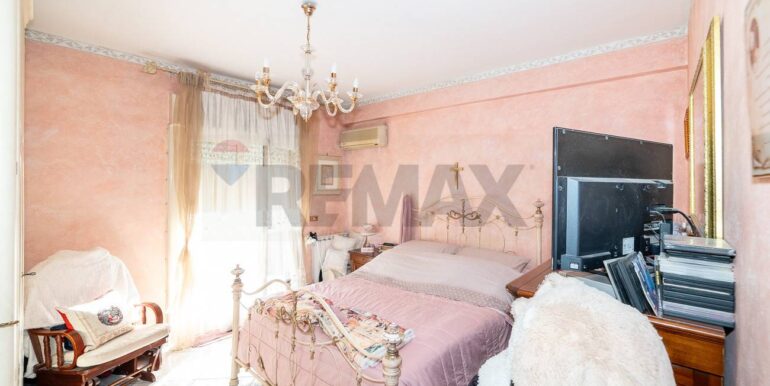 20251229214045-1012468-8