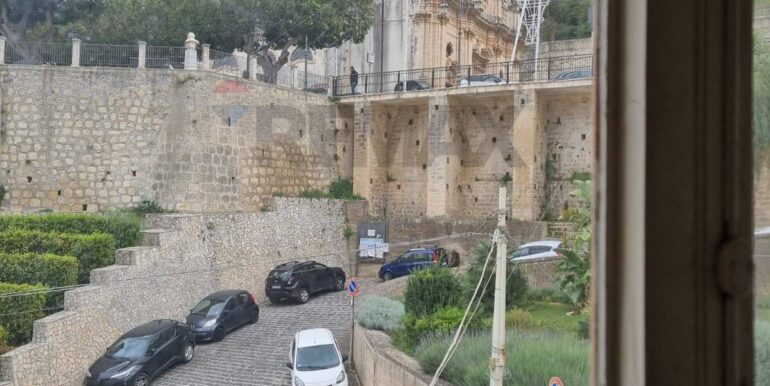 20251230160608-1013140-18