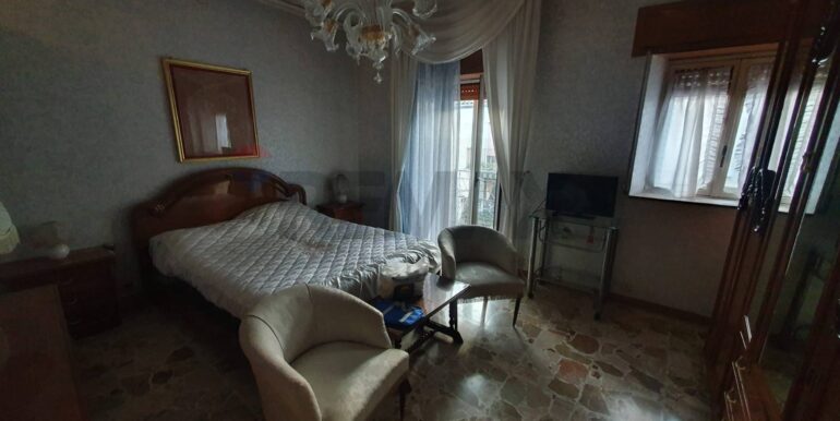 20251230170313-1011496-12