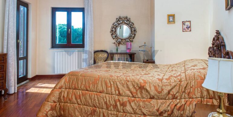 20251231165557-1013206-40