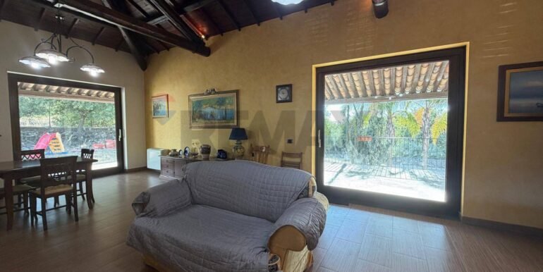 20260109171607-1015840-9