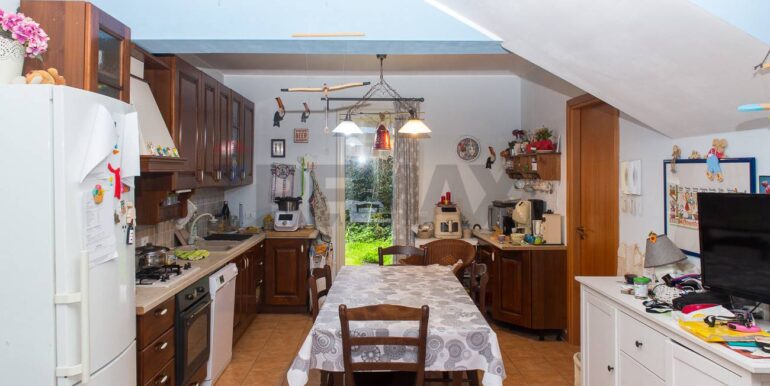 20260109183057-1015852-15