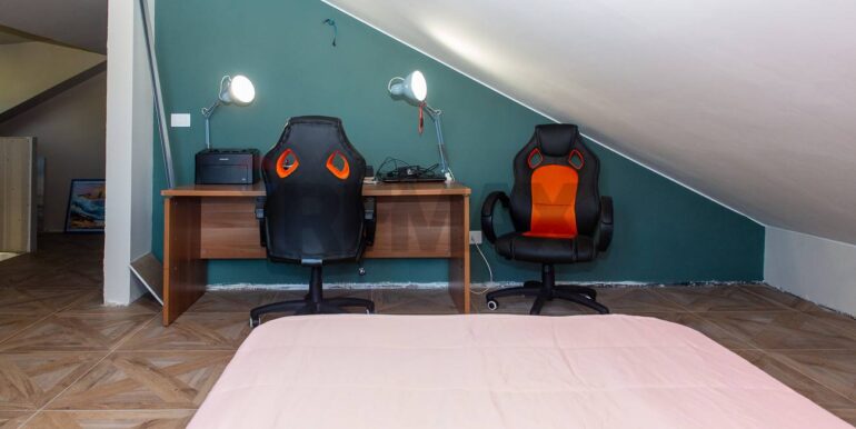 20260109213726-1015992-55