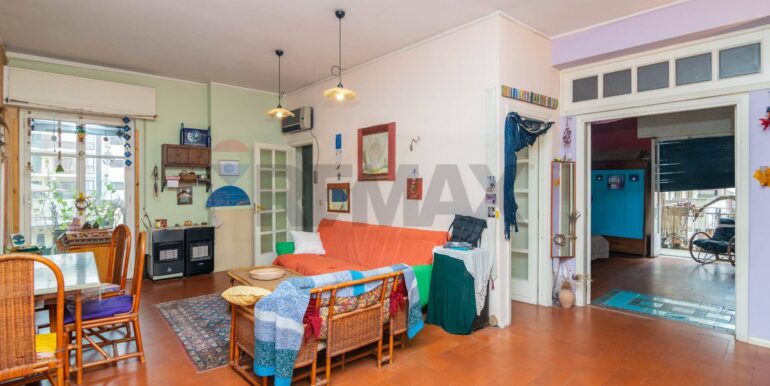 20260120184235-996122-35