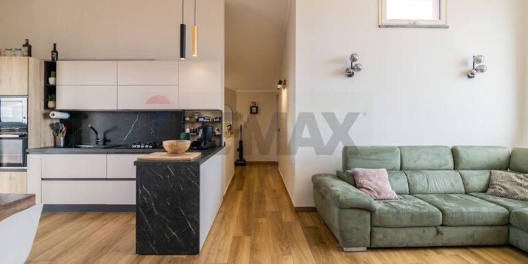 2026012795229-1018652-11