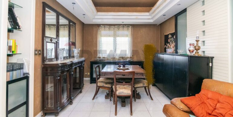 f0501678001768320613