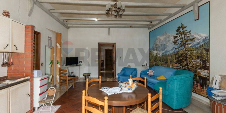 20250209213542-928440-3