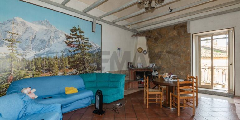 20250209213548-928440-5