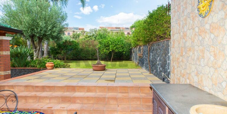 20251007111303-991160-17