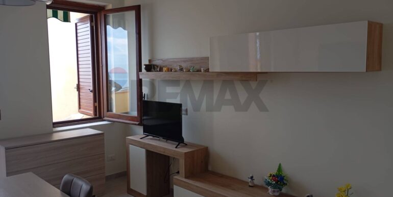 20251011113209-967175-15