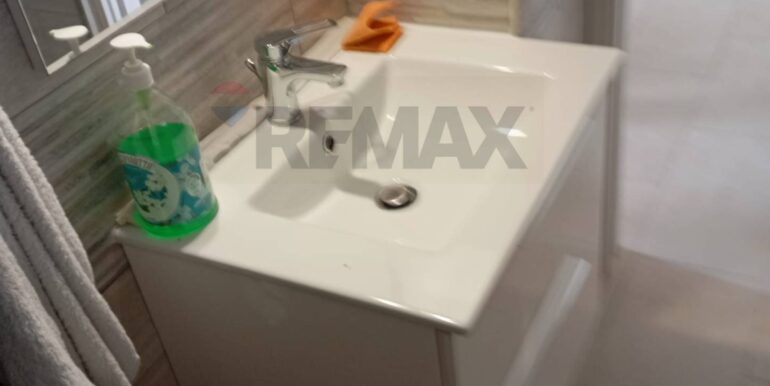 20251011113216-967175-18