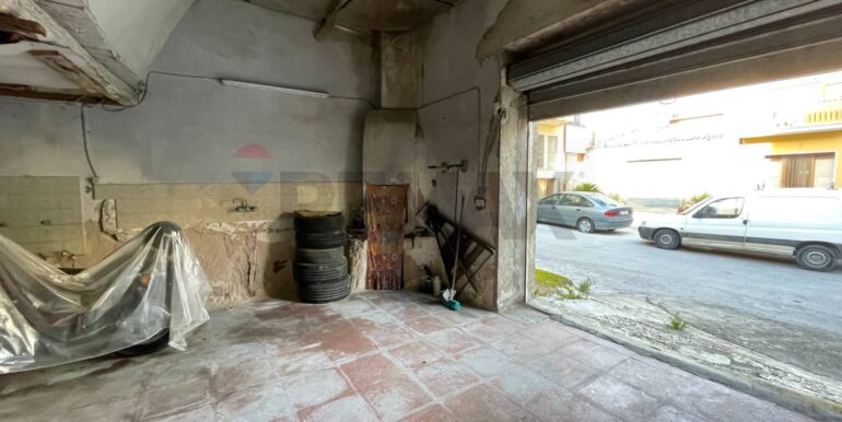 20251013182350-991854-7