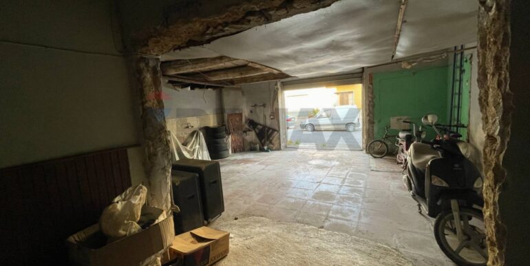 20251013182354-991854-8