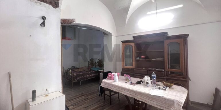 20251112183315-999758-11