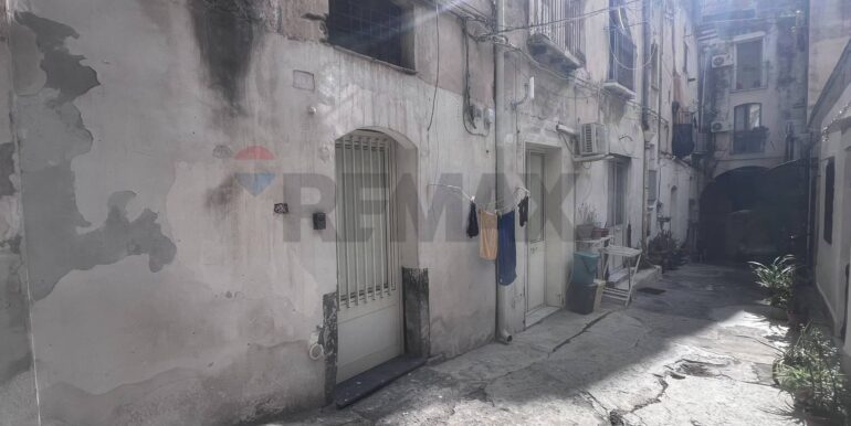 20251112183355-999758-21