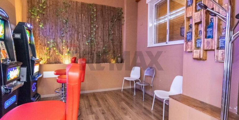 20251112194951-1000283-5