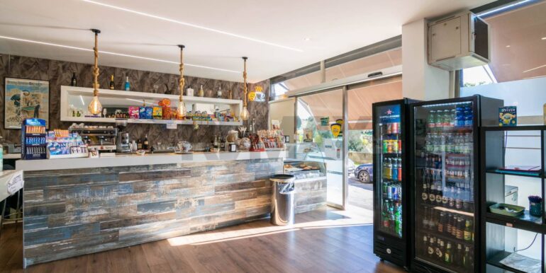 20251112195039-1000283-20