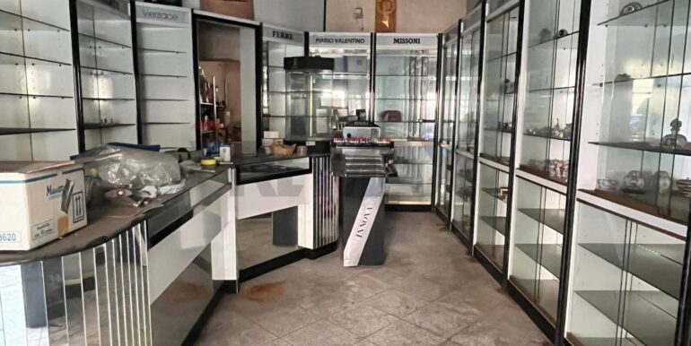 20251116181419-997875-5