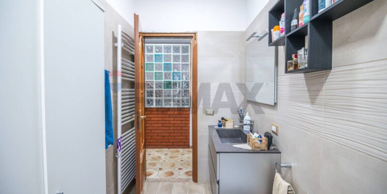 20251125190616-997359-12