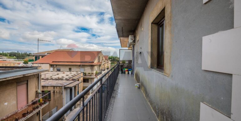 20251125190650-997359-22