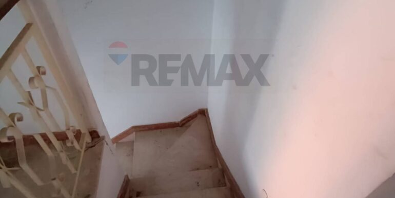 20251204184013-1006485-12