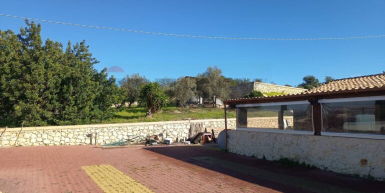 20251211174823-1010068-41