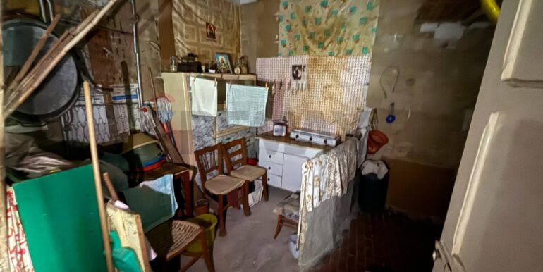 2025121771549-1010927-2