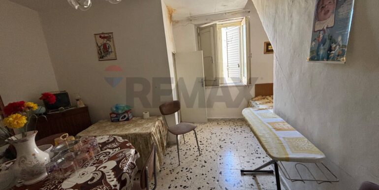 2025121772117-1010927-9