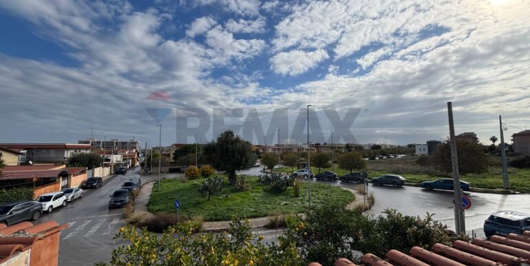 20251218125114-1010657-44