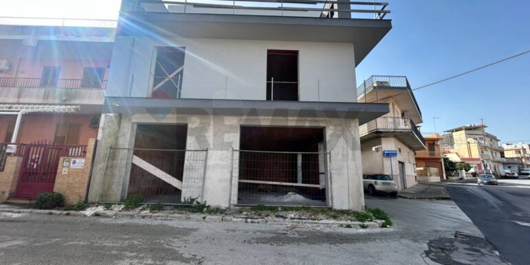 20260128190330-1020435-9