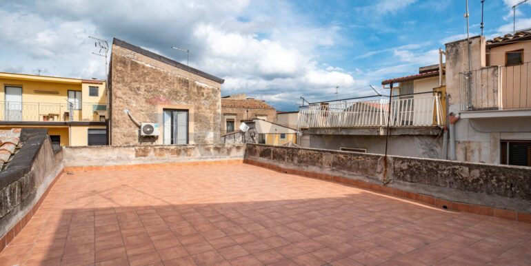 2026020384817-1021594-2