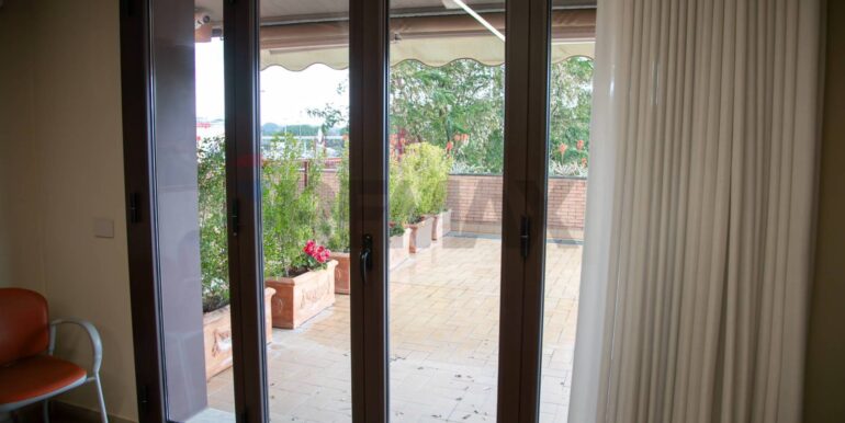 2026022495353-1026959-9